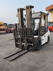 new EP Equipment EFL503-HV-6 electric forklift