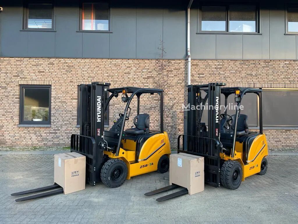 Hyundai 25B-7A 2.5 ton Triplex Freelift Sideshift Elektra Heftruck Nieuw electric forklift for sale | Machineryline PK New Hyundai 25B-7A 2.5 ton Triplex Freelift Sideshift Elektra Heftruck Nieuw electric forklift - Machineryline