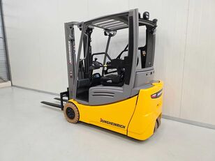 chariot &eacute;l&eacute;vateur &eacute;lectrique Jungheinrich EFG216