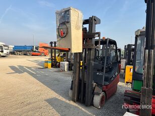 электропогрузчик Linde E20