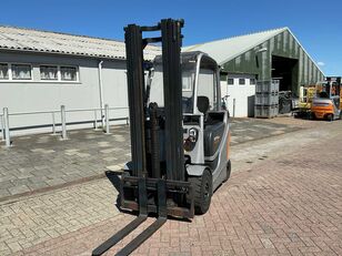 Still RX60-25 electric forklift