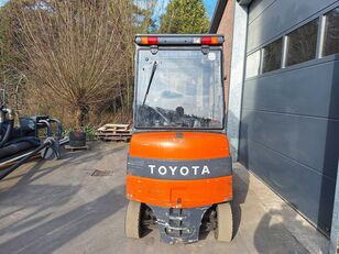 Toyota FFBMF 25 Elektro-Gabelstapler