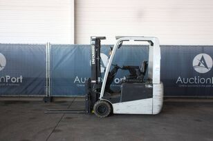 رافعة شوكية كهربائية UniCarriers AG1N1L18Q