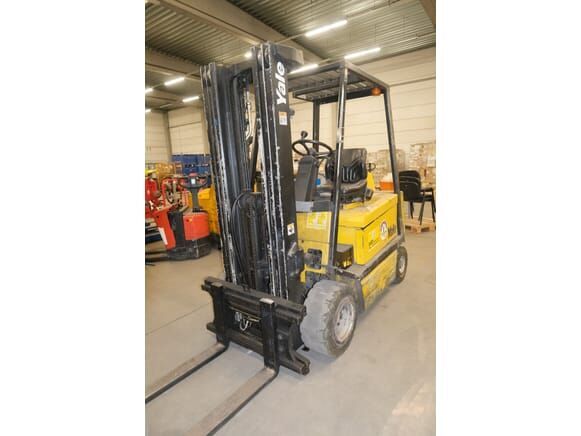 Elektrický vysokozdvižný vozík Yale ERP20ALFE2145 - Machineryline