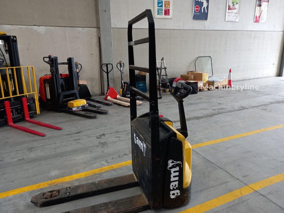 Transpallet elettrico Hyster P1.6 - Machineryline