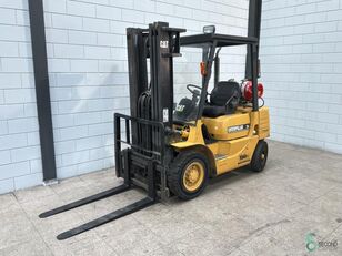 Caterpillar GP 25 gas forklift