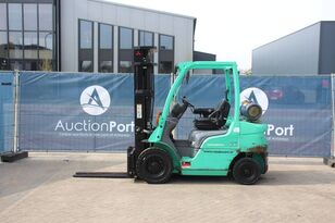 Mitsubishi FG25N carretilla de gas
