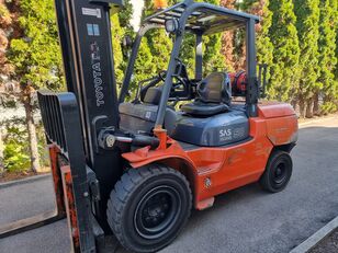 Toyota 02-7FGA50 gasdriven gaffeltruck