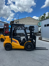 stivuitor pe gaz UN FGL30T-F1JK1 nou