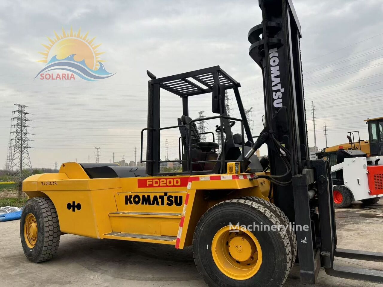 Komatsu FD200 high capacity forklift - Machineryline
