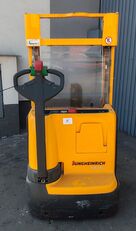 شاحنة بالات ذات رافعة عالية Jungheinrich EJC 112 2.5m/ free lift