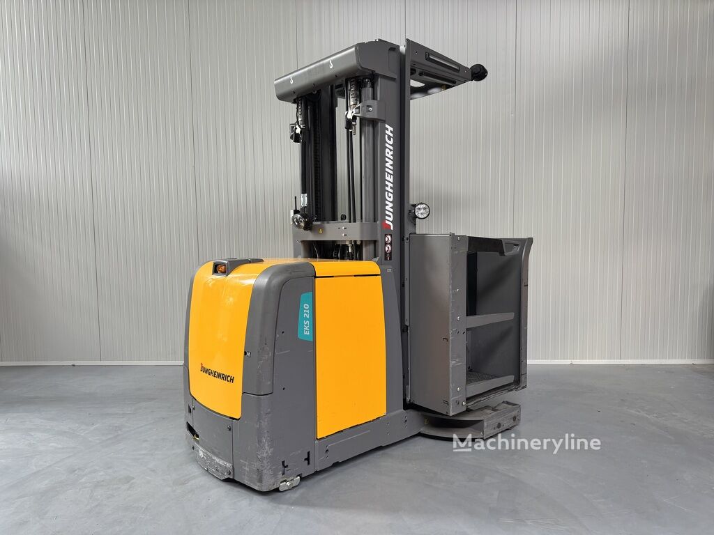 Продажба на ордер пикър Jungheinrich EKS 210 - Wire Guidance !! PSA !! DOUBLE steering !! Triplex FFL | Machineryline BG Ордер пикър Jungheinrich EKS 210 - Wire Guidance !! PSA !! DOUBLE steering !! Triplex FFL - Machineryline