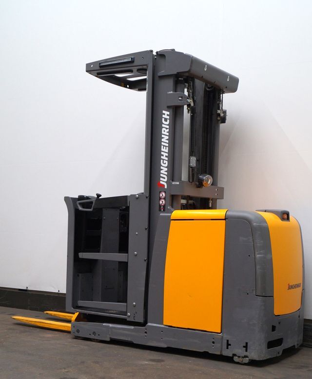 Jungheinrich EKS210 viljuškar za komisioniranje - Machineryline