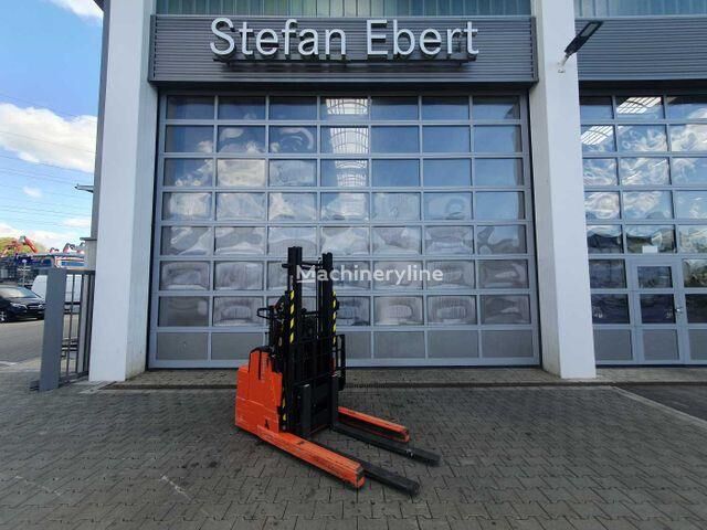 رافعة ترتيب البضائع Toyota RWE 120 / Schubmaststapler / Duplex:2.9m / 257h! - Machineryline