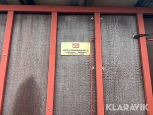 Flismagasin med matningsanl&auml;ggning ca 120 m3 kuormalavahylly