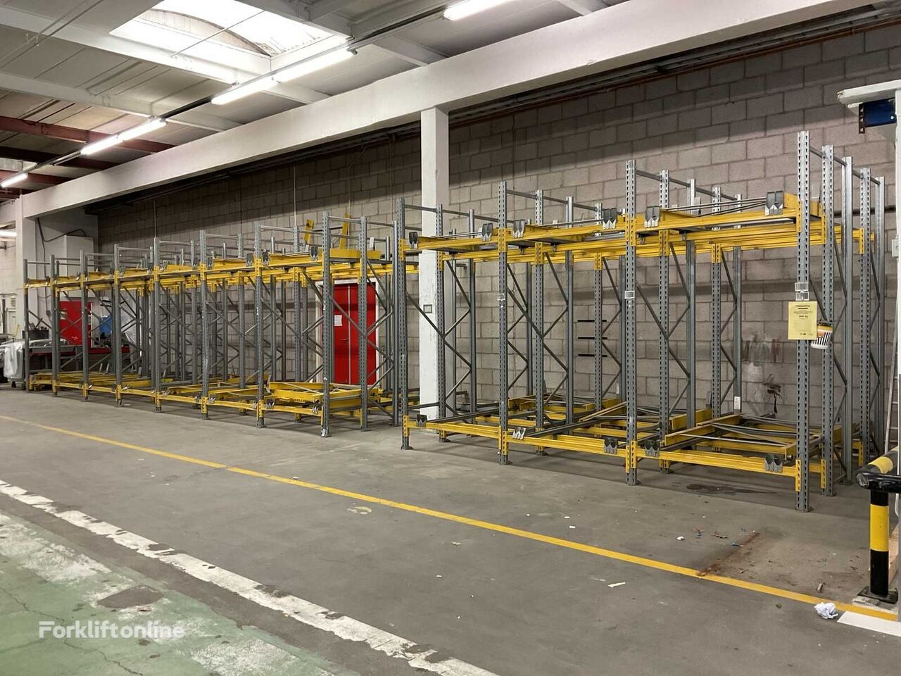 Metalsistem Push Back palletrek