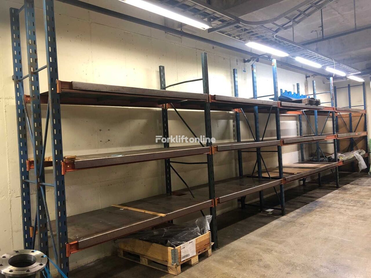 Pallet racking with 4 bays raklap állvány