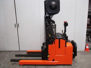 BT RWE120 pallet stacker