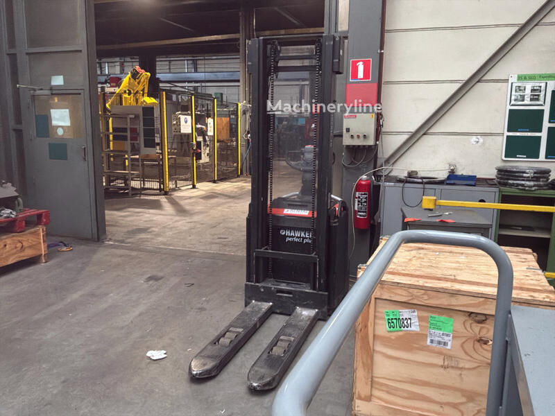 BT Toyota Staxio SPE140 pallet stacker - Machineryline