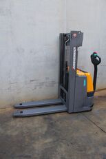 Jungheinrich EJC 110 250 ZZ pallet stacker