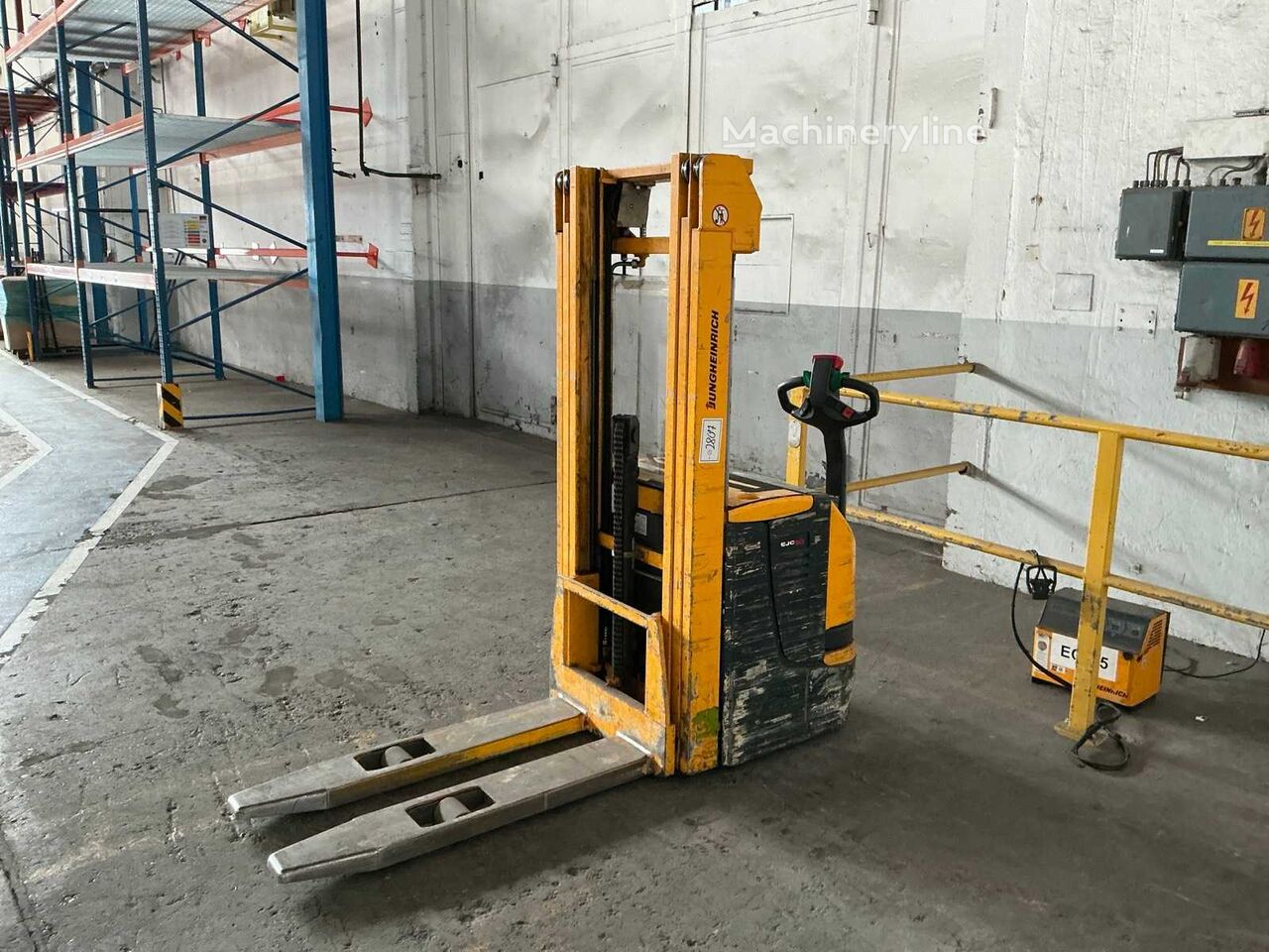 Jungheinrich EJC16 pallet stacker - Machineryline