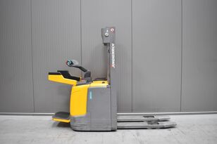 gerbeur Jungheinrich ERC 212