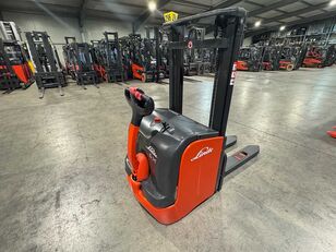 Linde L14 pallet stacker