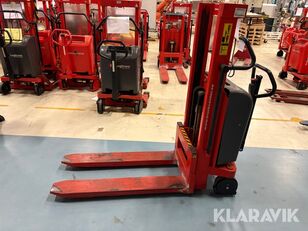 Logitrans ELF1001/920 pallet stacker