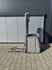 Still EXV14i pallet stacker