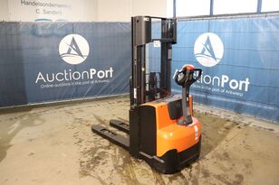 Toyota BT SWE140L pallet stacker