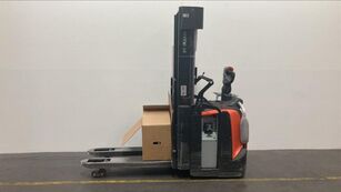Toyota SPE140L pallet stacker