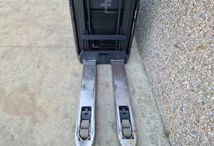 Купить штабелер Toyota SPE200DN - Изображение 6 | Machineryline LT Штабелер Toyota SPE200DN | Изображение 6 - Machineryline