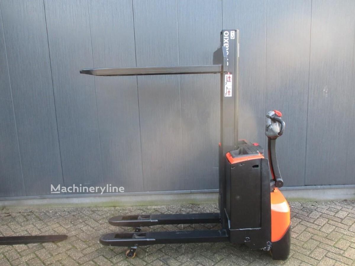 Toyota SWE 080L paletni viljuškar - Machineryline