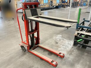Unbekannt pallet stacker