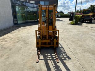 لیفتراک بنزینی Komatsu FG15-12