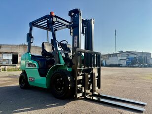 رافعة شوكية تعمل بالبنزين Mitsubishi ERSIS