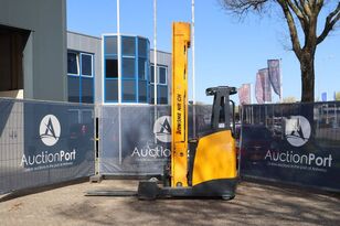 forklift gudang Jungheinrich ETV320
