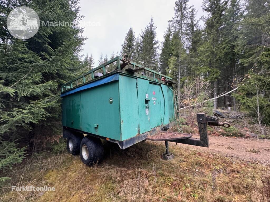 étagère de rangement Farmartanken 2 kbm släp