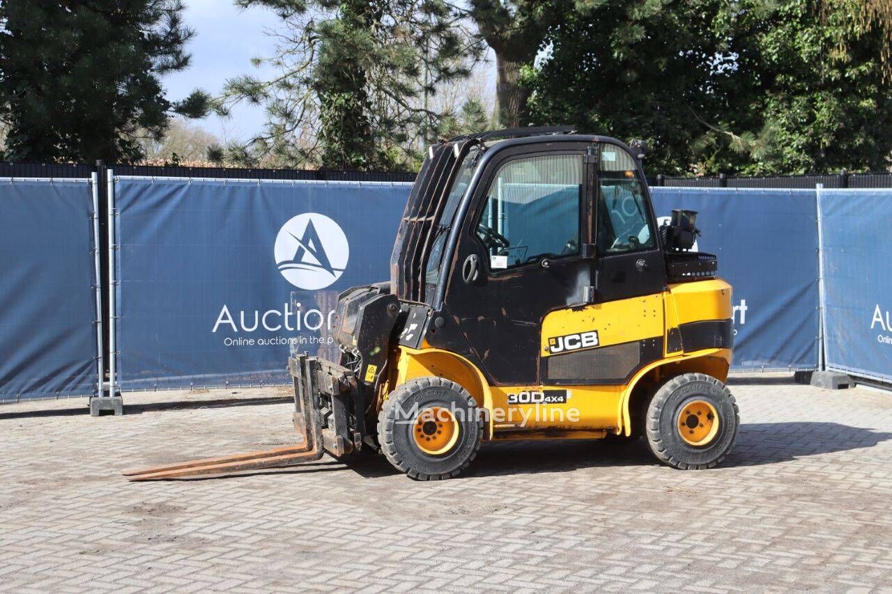 رافعة تلسكوبية JCB 30D 4x4 - Machineryline