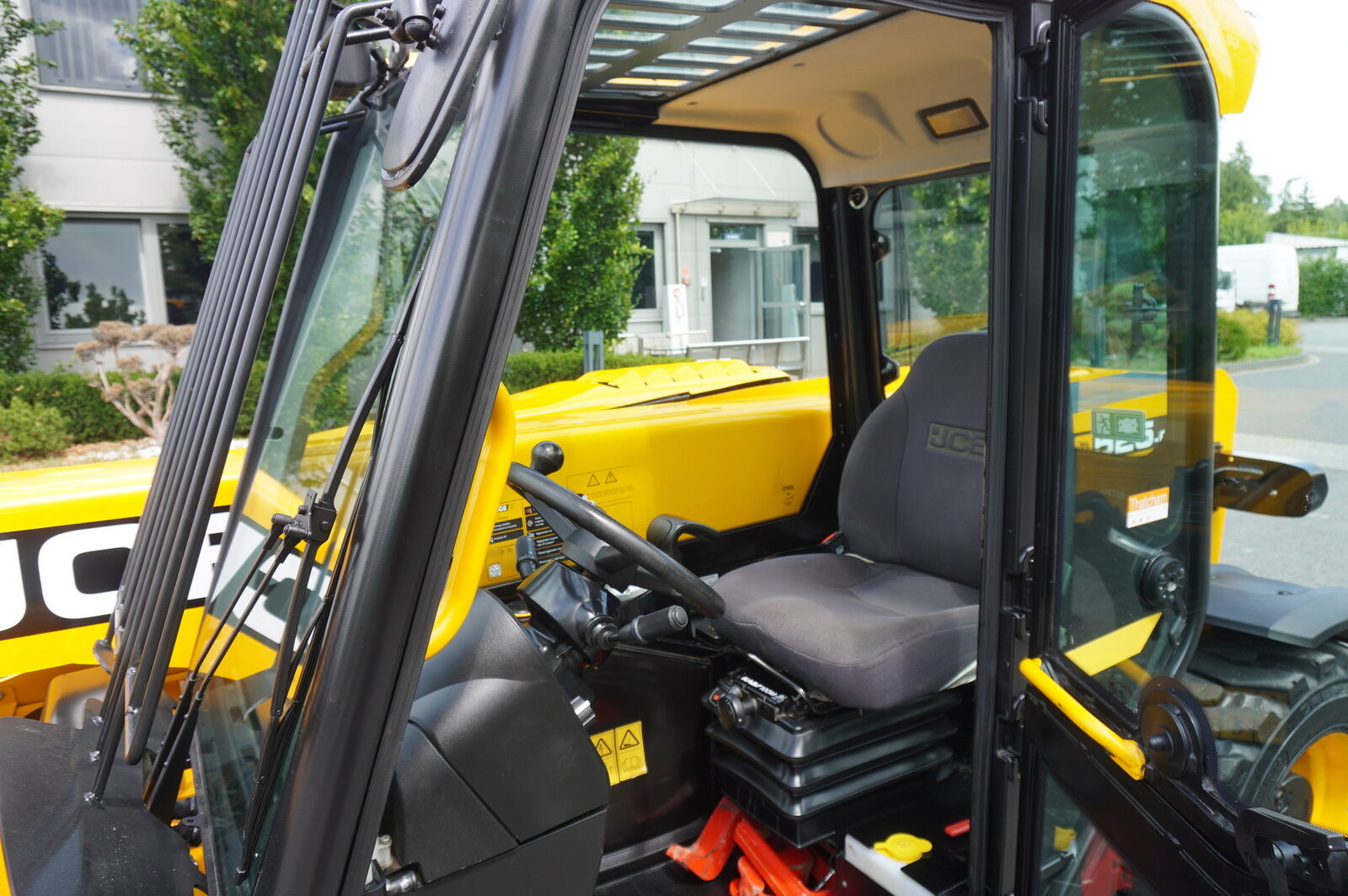 JCB 525-60T5 / 2022 / 860 MTH! / 2,5 tone / doseg 6 m / joystick