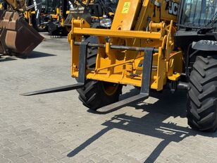 رافعة تلسكوبية JCB 531-70