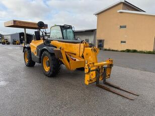 JCB 540-140 telehandler