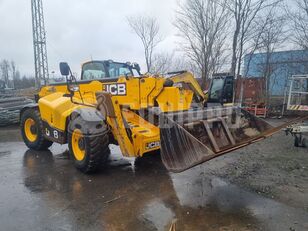 teleskopick&yacute; nakladač JCB 540-180 (18m)