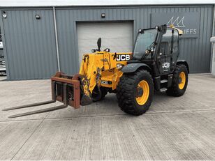 телескопический погрузчик JCB 560-80