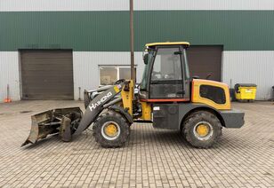 телескопический погрузчик Kita Haihong LT910 + 2 priedai