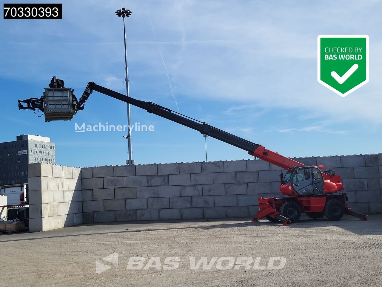 Телескопический погрузчик Manitou MRT2150 Remote Control - Machineryline