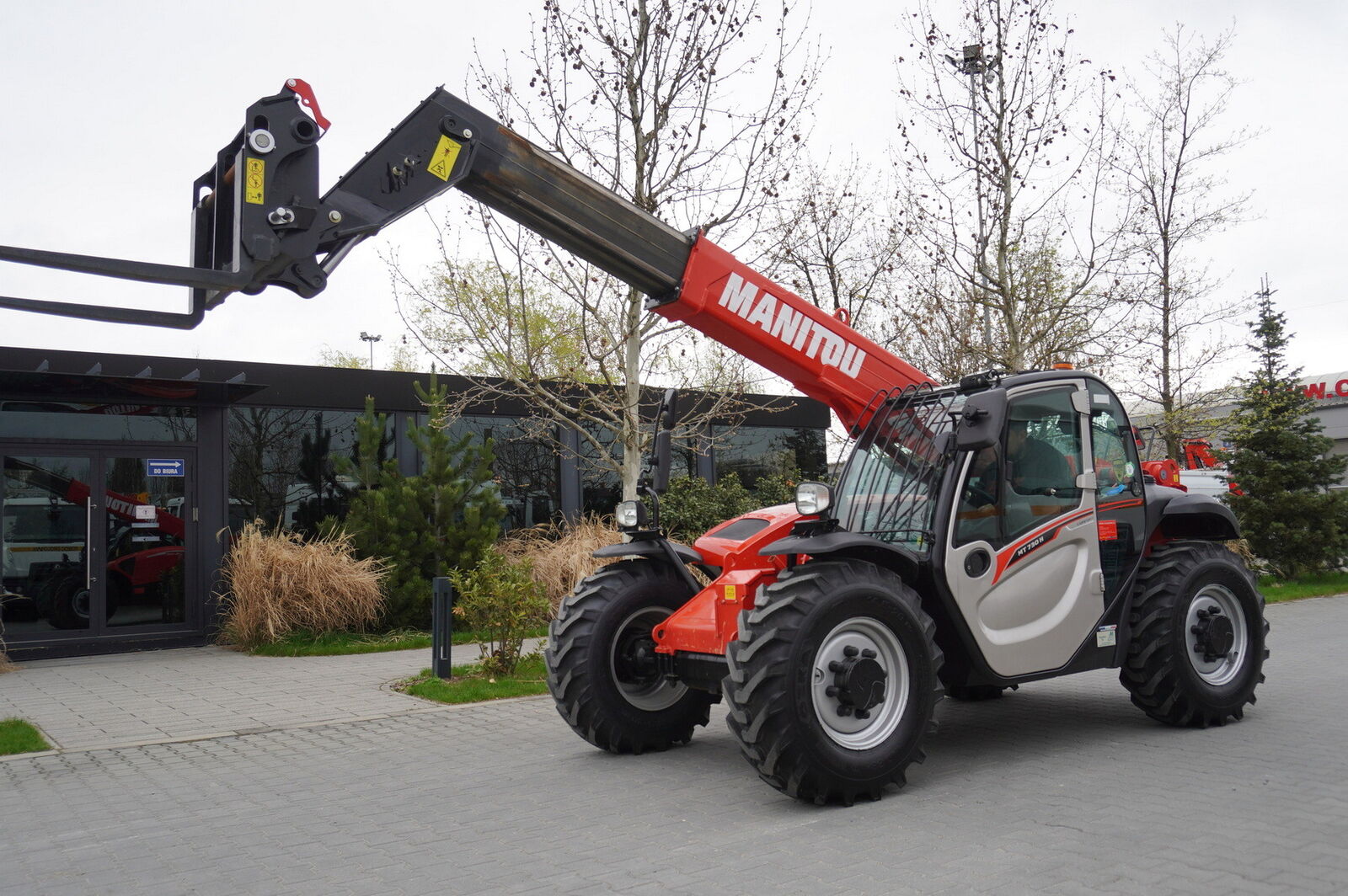 Manitou MT 730 H / 7 m reach / 3 t / height 190 cm / 2900 MTH! / Joystic