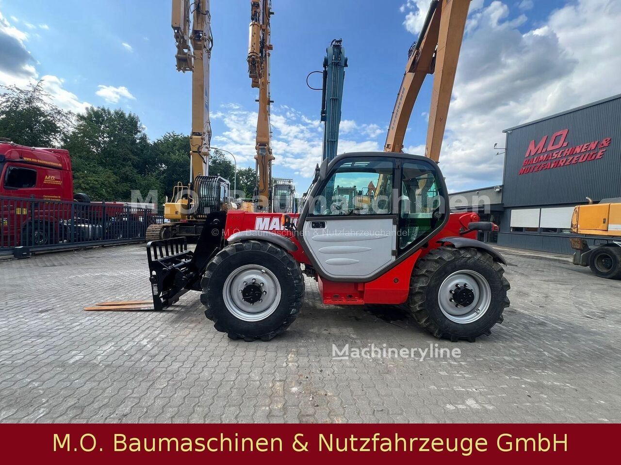 Chariot télescopique Manitou MT 732 à vendre | Machineryline BF Chariot télescopique Manitou MT 732 - Machineryline