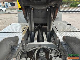 Terberg YT180 Dish 25T - Hub reduction - Cummins - Agricultural License terminal tractor for sale - Image 11 | Machineryline US Terberg YT180 Dish 25T - Hub reduction - Cummins - Agricultural License terminal tractor | Image 11 - Machineryline