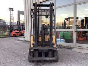 stivuitor cu trei roţi Caterpillar EP18KT